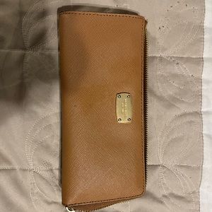 Michael kors wallet